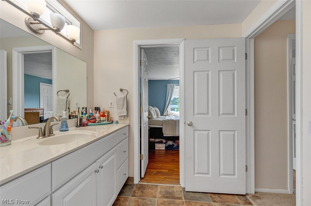 24000 Amesbury Drive North Olmsted OH 44070