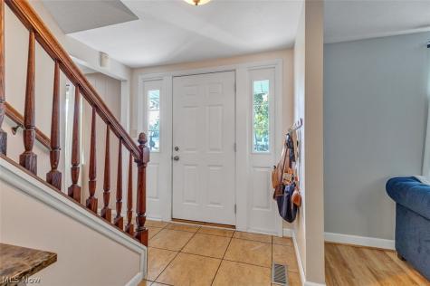24000 Amesbury Drive North Olmsted OH 44070