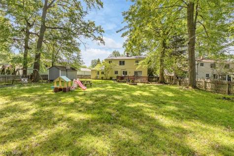 24000 Amesbury Drive North Olmsted OH 44070