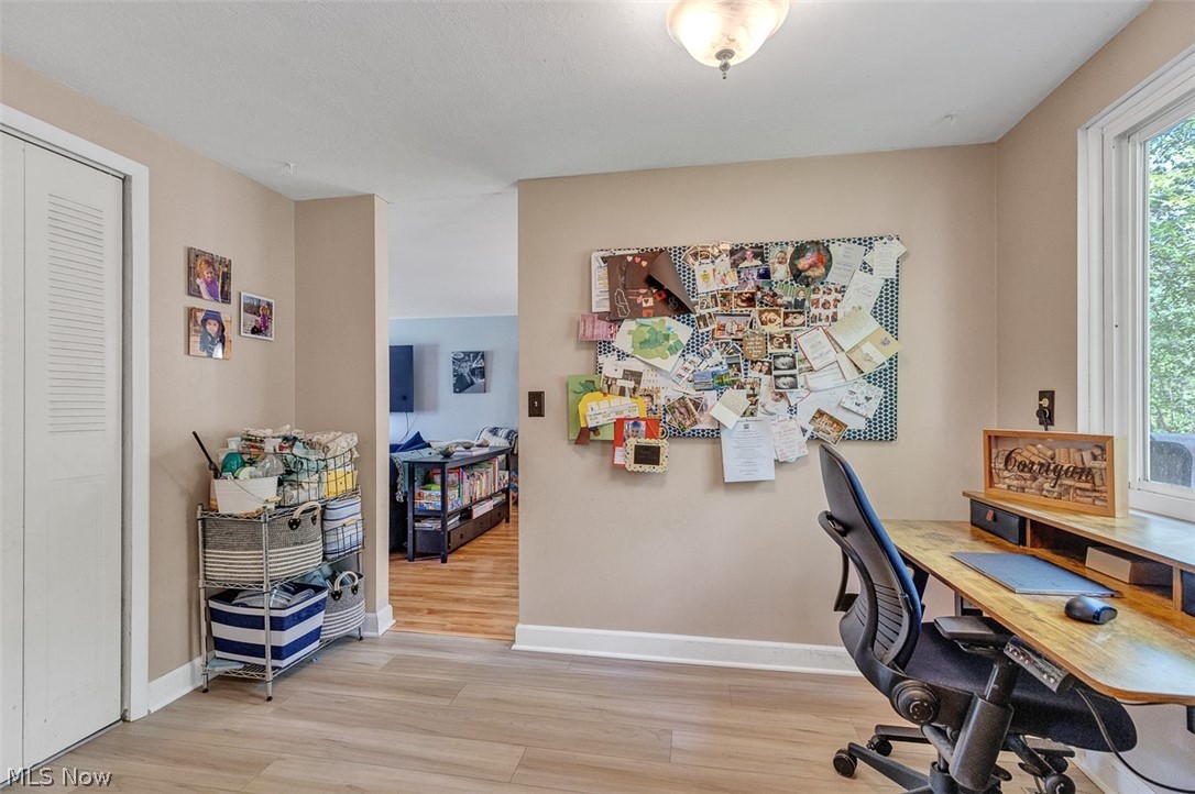 24000 Amesbury Drive North Olmsted OH 44070
