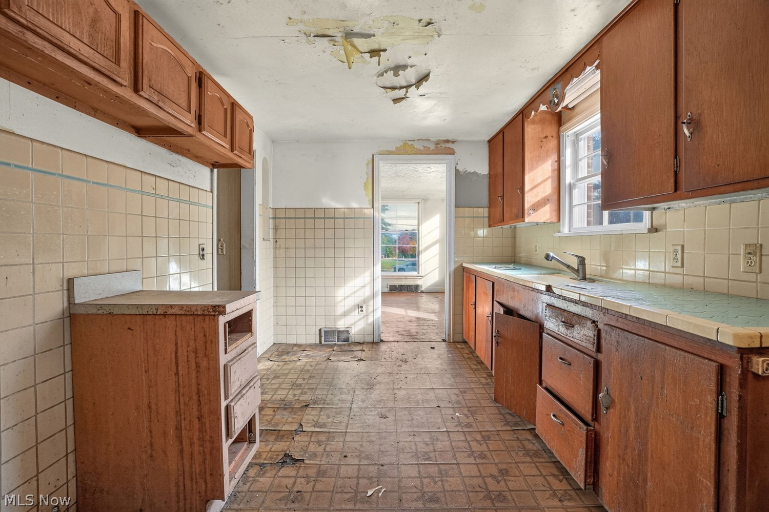 30554 Ridge Road Wickliffe OH 44092