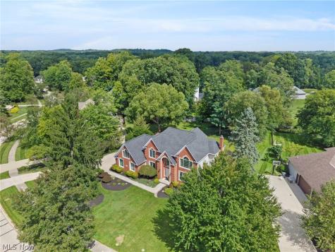 1415 Homestead Creek Drive Broadview Heights OH 44147