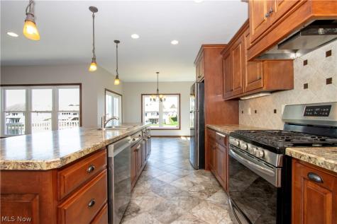 4013 Stone Creek Wooster OH 44691