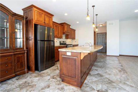 4013 Stone Creek Wooster OH 44691