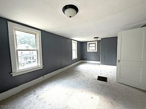 877 Hammel Street Akron OH 44306