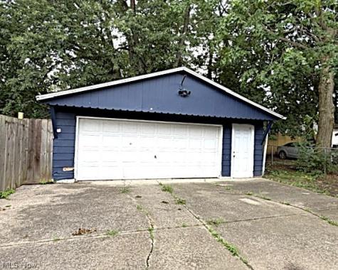 877 Hammel Street Akron OH 44306