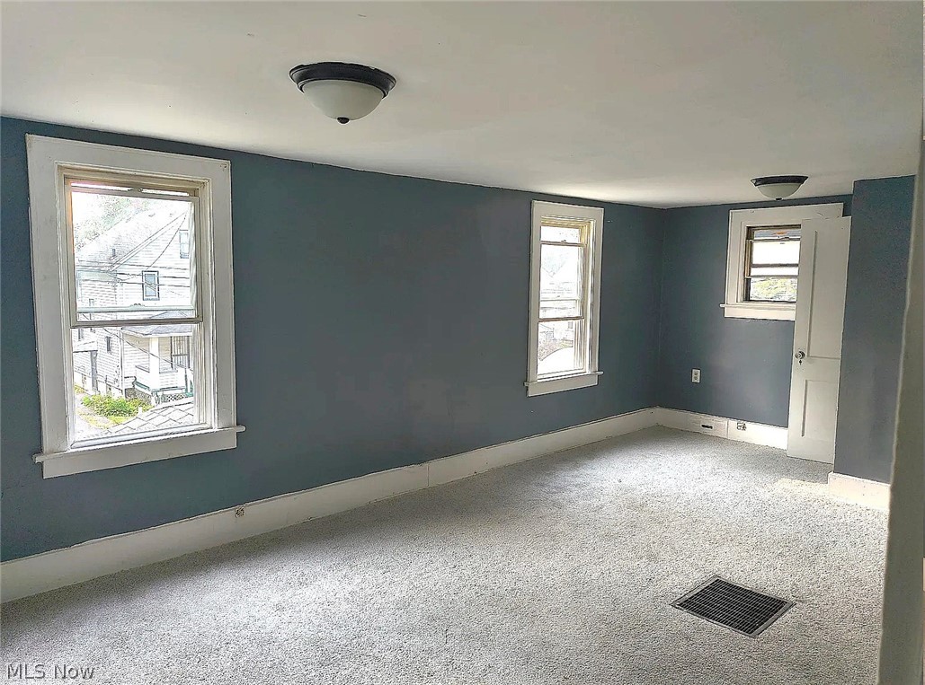 877 Hammel Street Akron OH 44306