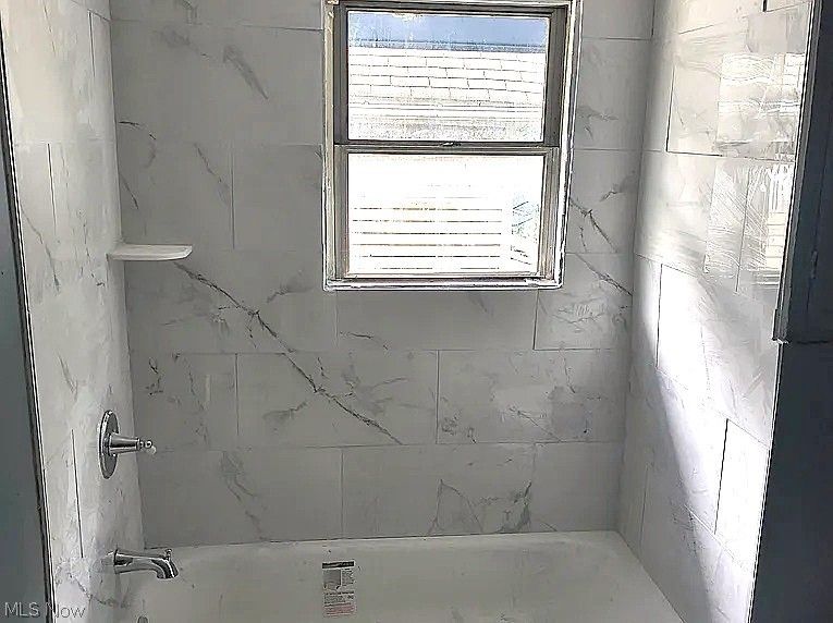 877 Hammel Street Akron OH 44306