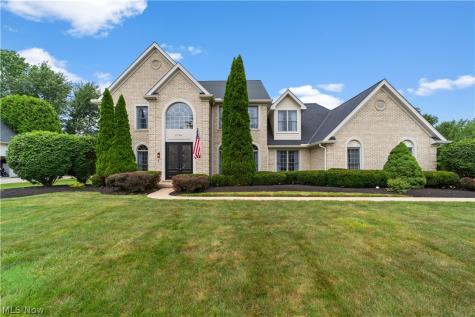 2794 Forest Lake Drive Westlake OH 44145
