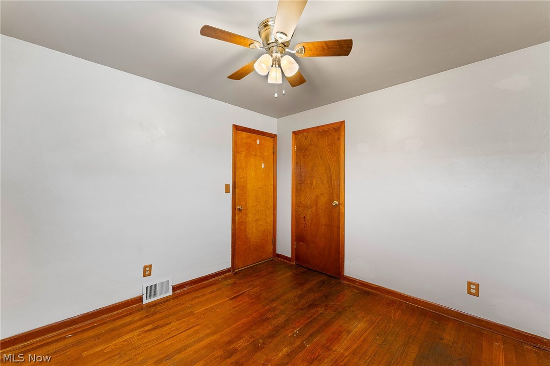687 Moore Avenue Campbell OH 44405