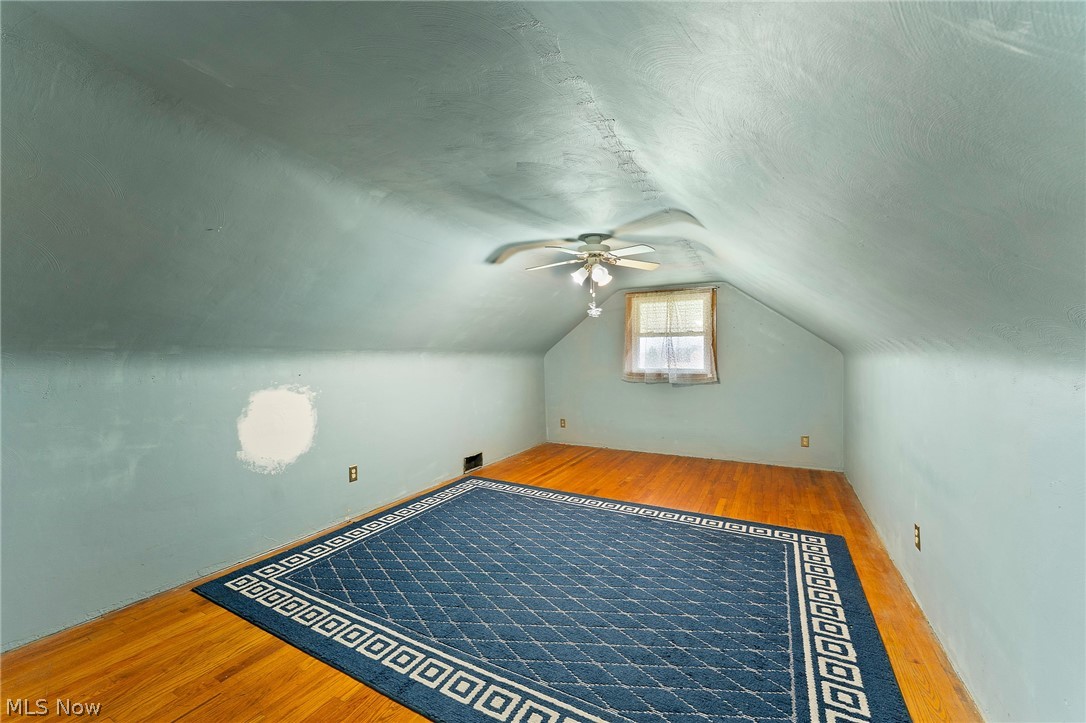 687 Moore Avenue Campbell OH 44405