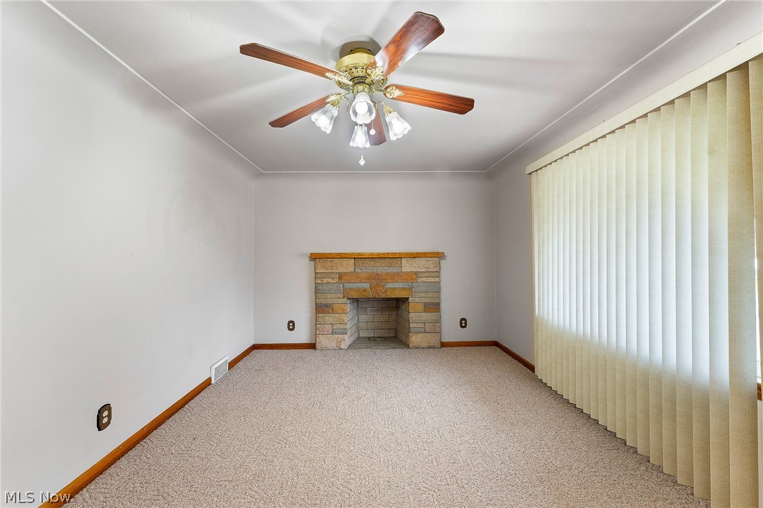 687 Moore Avenue Campbell OH 44405
