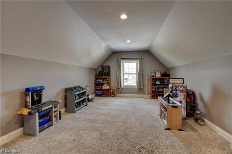 5210 Warbler Drive Millersburg OH 44654
