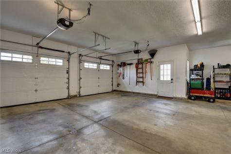 5210 Warbler Drive Millersburg OH 44654