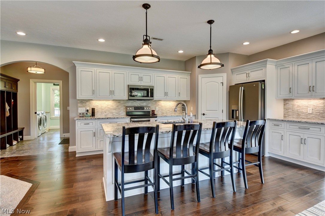 5210 Warbler Drive Millersburg OH 44654