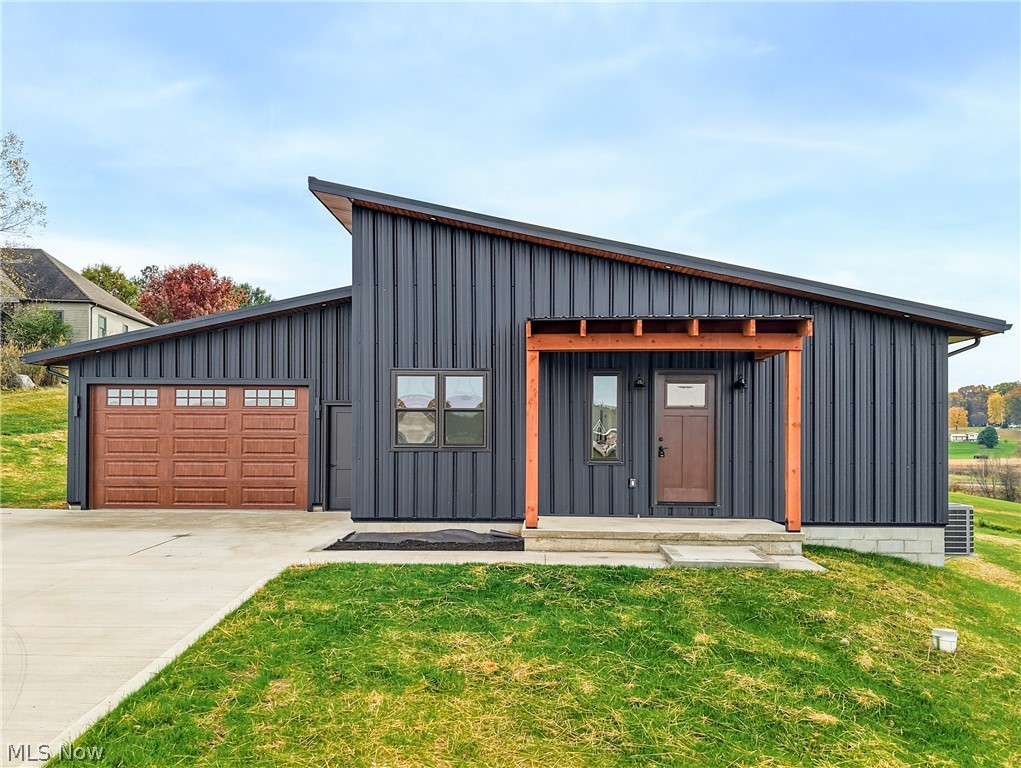 5770 Township Road 276 Millersburg OH 44654