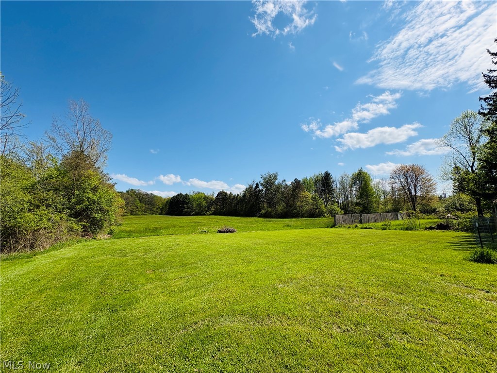 2281 Weymouth Road Hinckley OH 44233