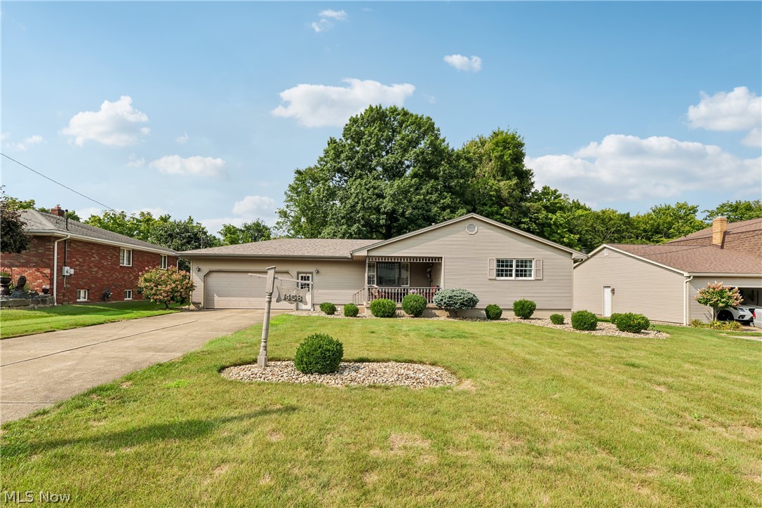 1458 Tamarisk Trail Poland OH 44514
