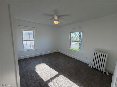 12988 Clifton Boulevard Lakewood OH 44107