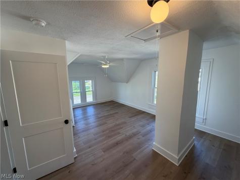 12988 Clifton Boulevard Lakewood OH 44107