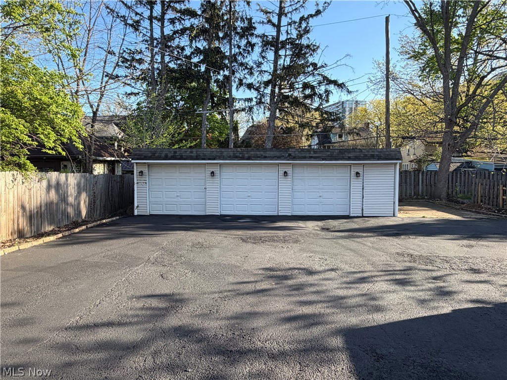 12988 Clifton Boulevard Lakewood OH 44107