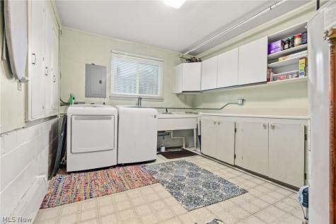 14351 Indian Creek Drive Middleburg Heights OH 44130