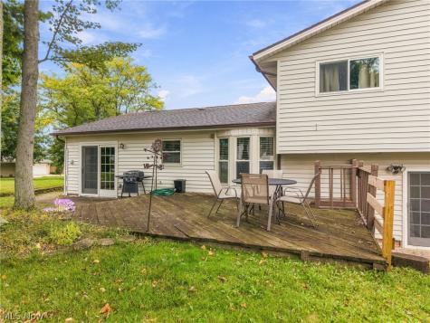 14351 Indian Creek Drive Middleburg Heights OH 44130