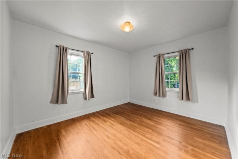 1493 Ridpath Avenue Akron OH 44313