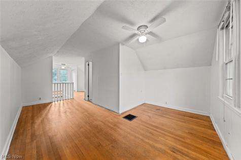 1493 Ridpath Avenue Akron OH 44313