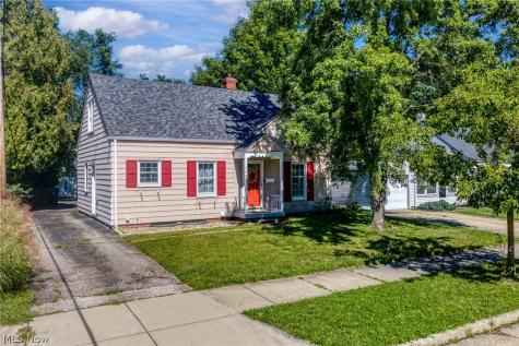 1493 Ridpath Avenue Akron OH 44313