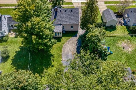 1493 Ridpath Avenue Akron OH 44313