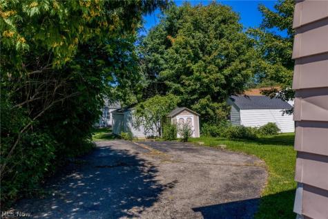 1493 Ridpath Avenue Akron OH 44313