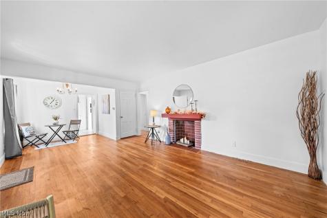 1493 Ridpath Avenue Akron OH 44313