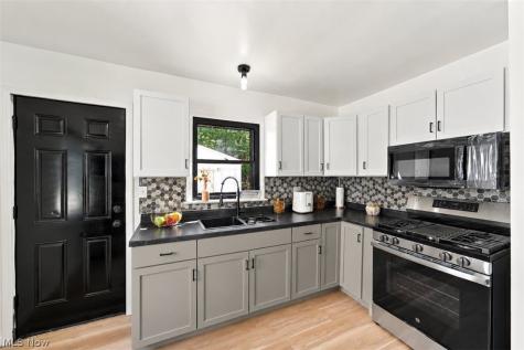 1405 Orlando Avenue Akron OH 44320