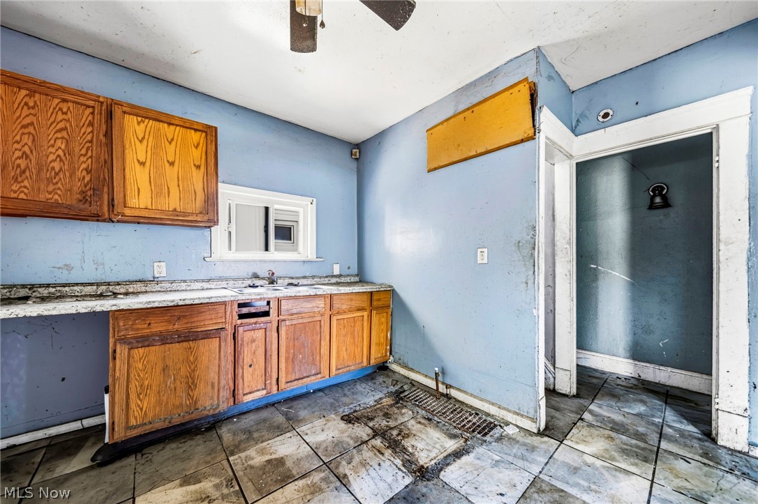 4246 E 128th Street Cleveland OH 44105