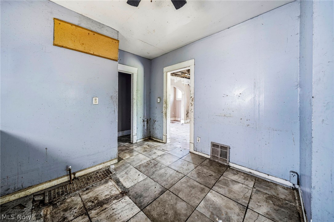 4246 E 128th Street Cleveland OH 44105
