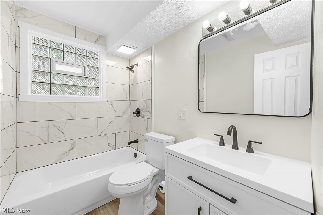 1332 Carnegie Avenue Akron OH 44314
