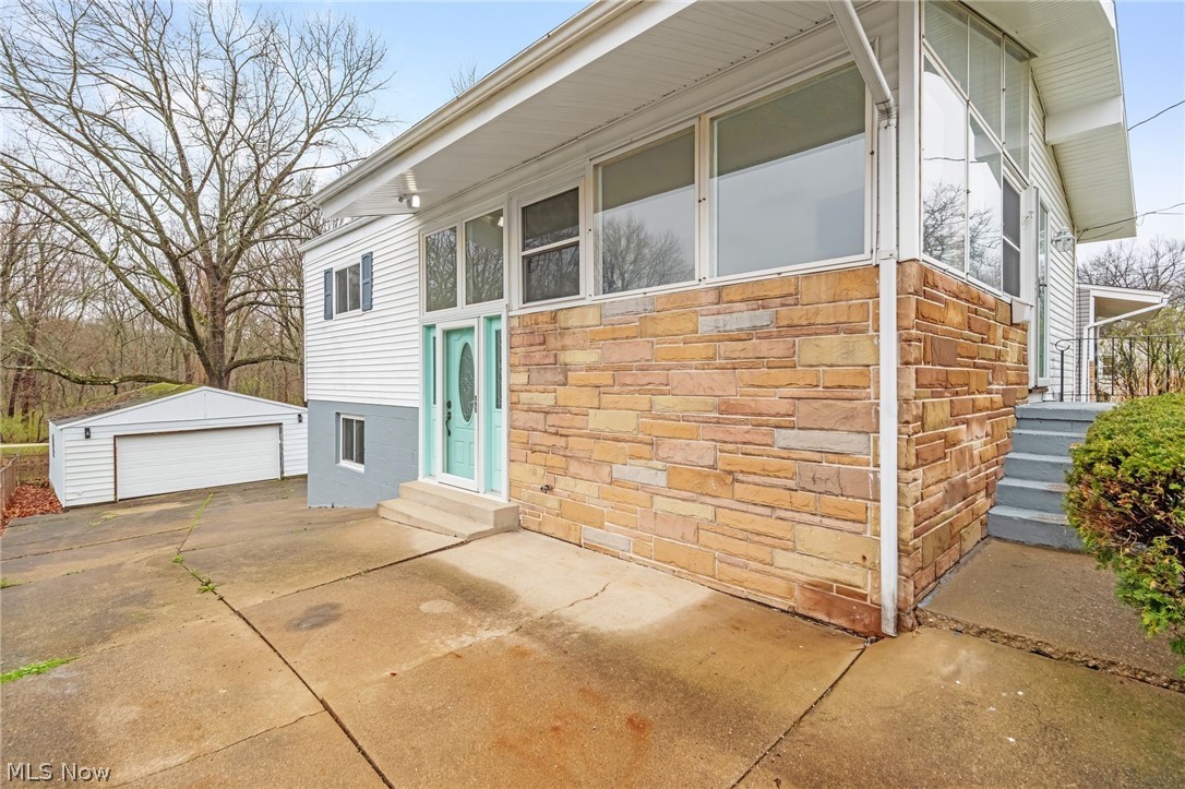 1332 Carnegie Avenue Akron OH 44314