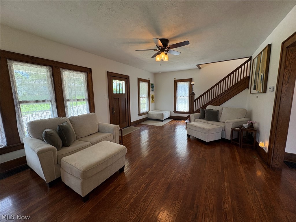618 N Broadway Street Barnesville OH 43713