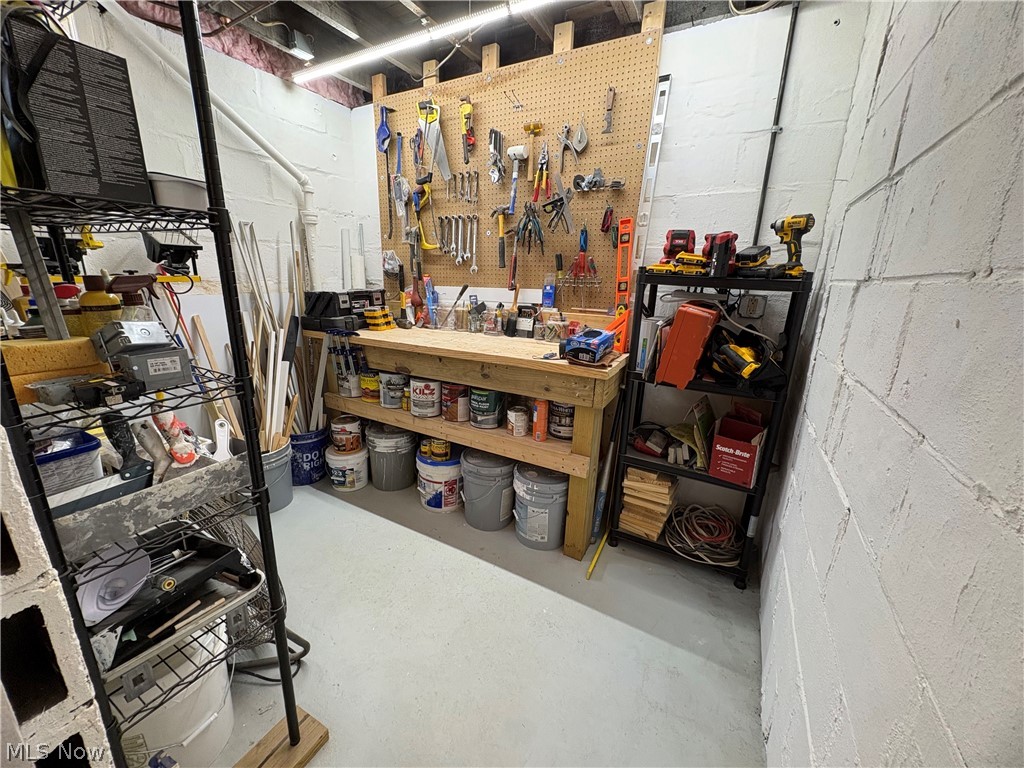 618 N Broadway Street Barnesville OH 43713