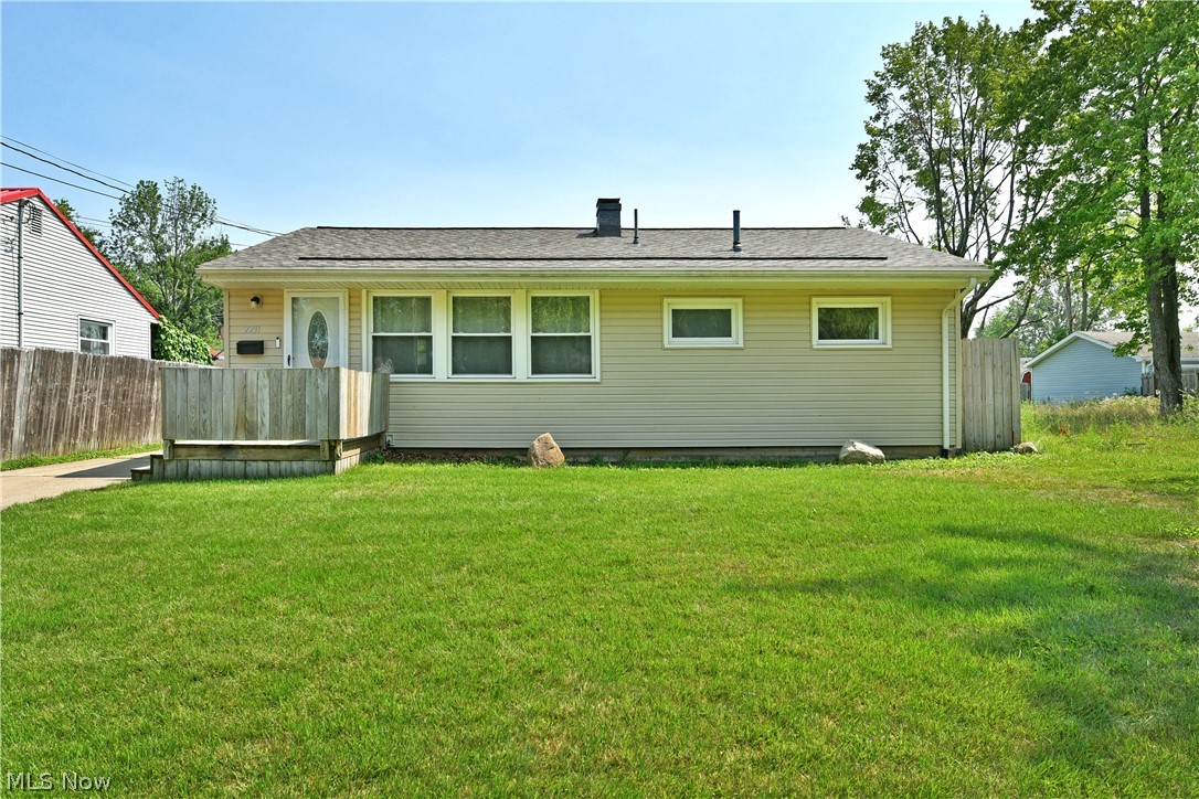 2231 Stewart Drive NW Warren OH 44485