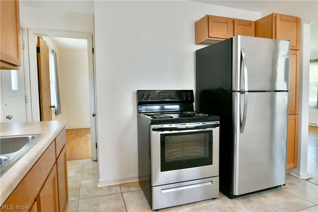 2231 Stewart Drive NW Warren OH 44485