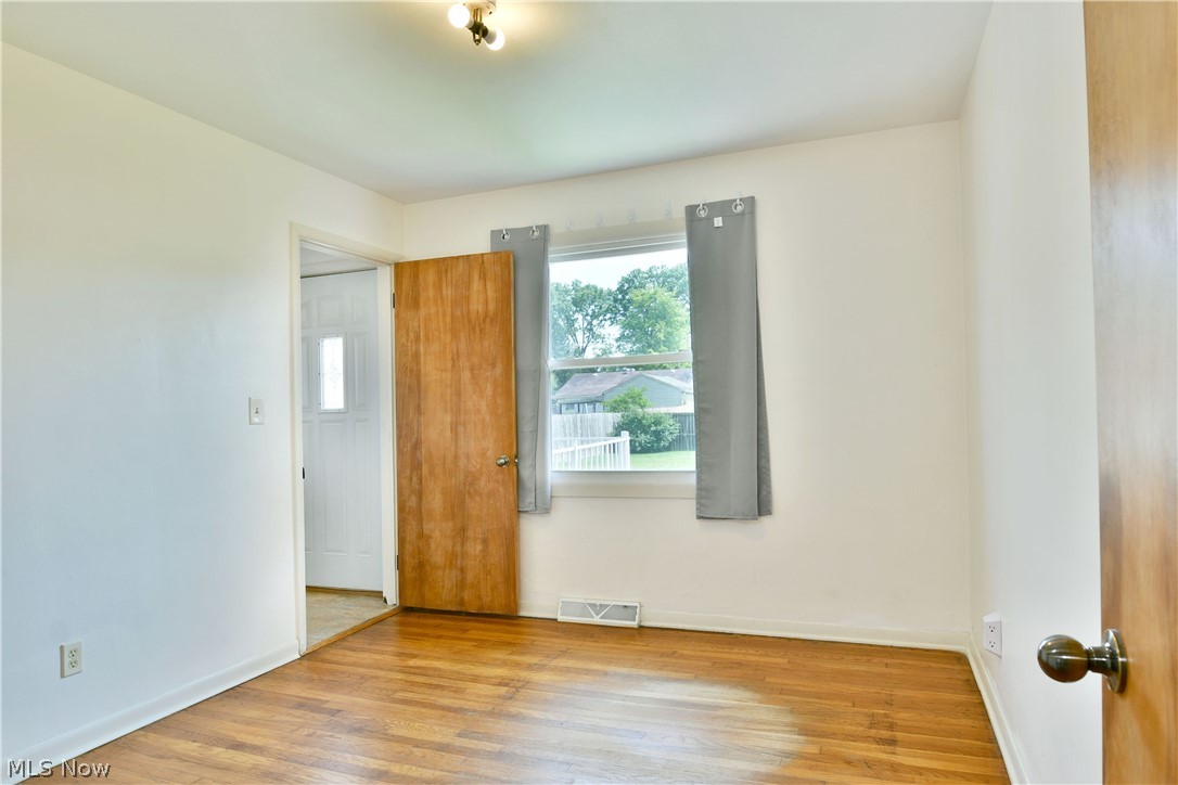 2231 Stewart Drive NW Warren OH 44485
