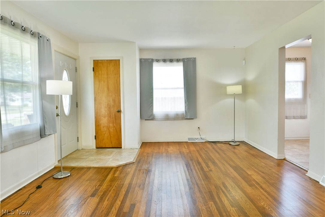 2231 Stewart Drive NW Warren OH 44485