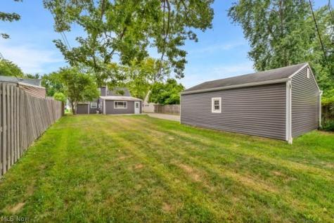 202 Fairpark Drive Berea OH 44017
