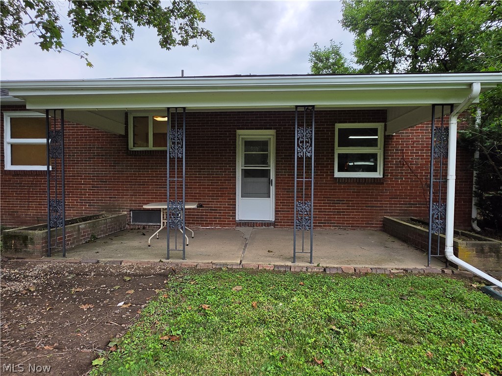1459 Stepney Niles OH 44446