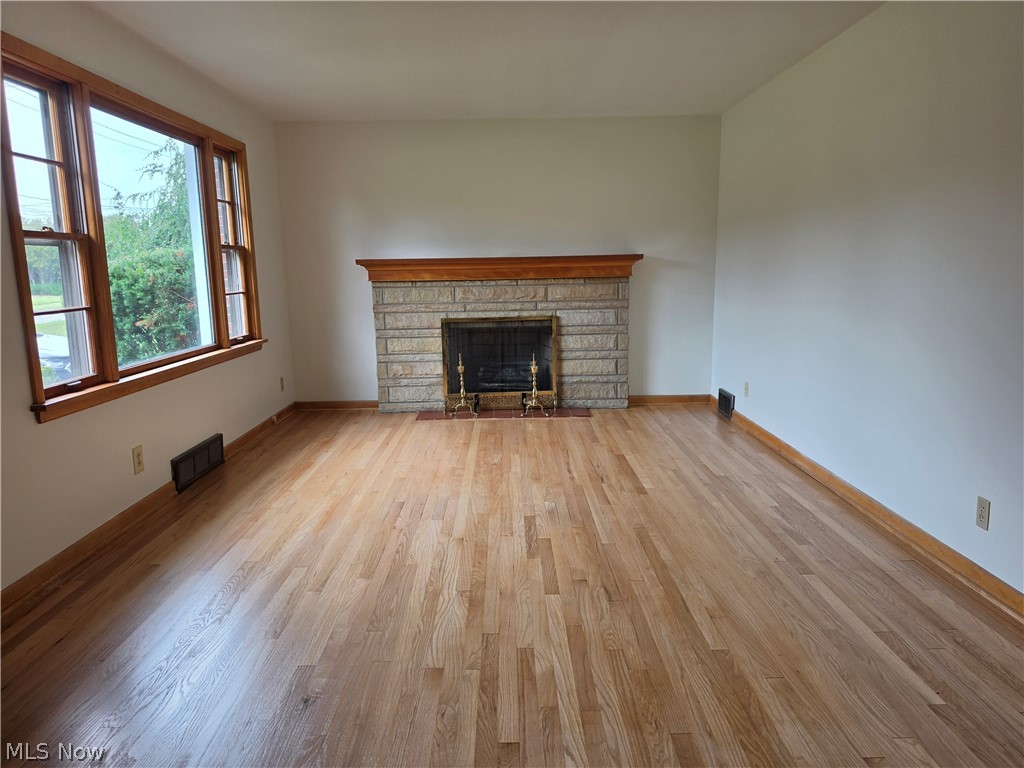 1459 Stepney Niles OH 44446