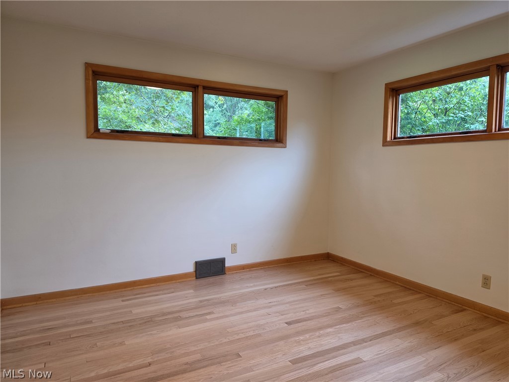 1459 Stepney Niles OH 44446
