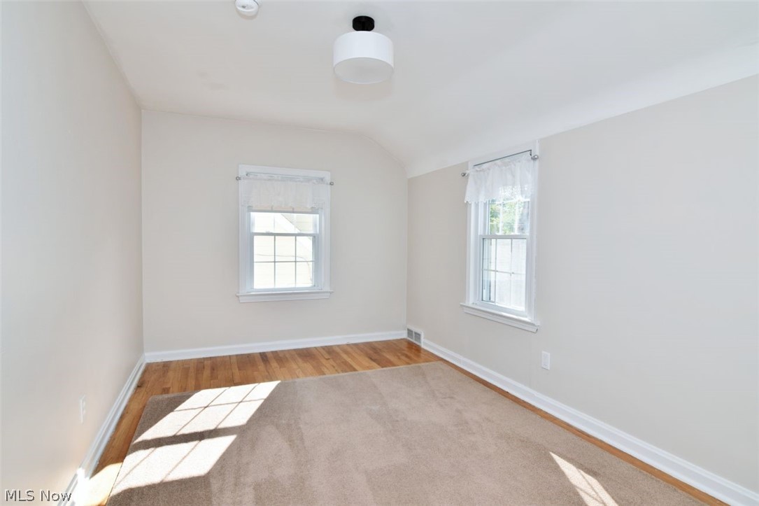 5284 Edenhurst Road Lyndhurst OH 44124