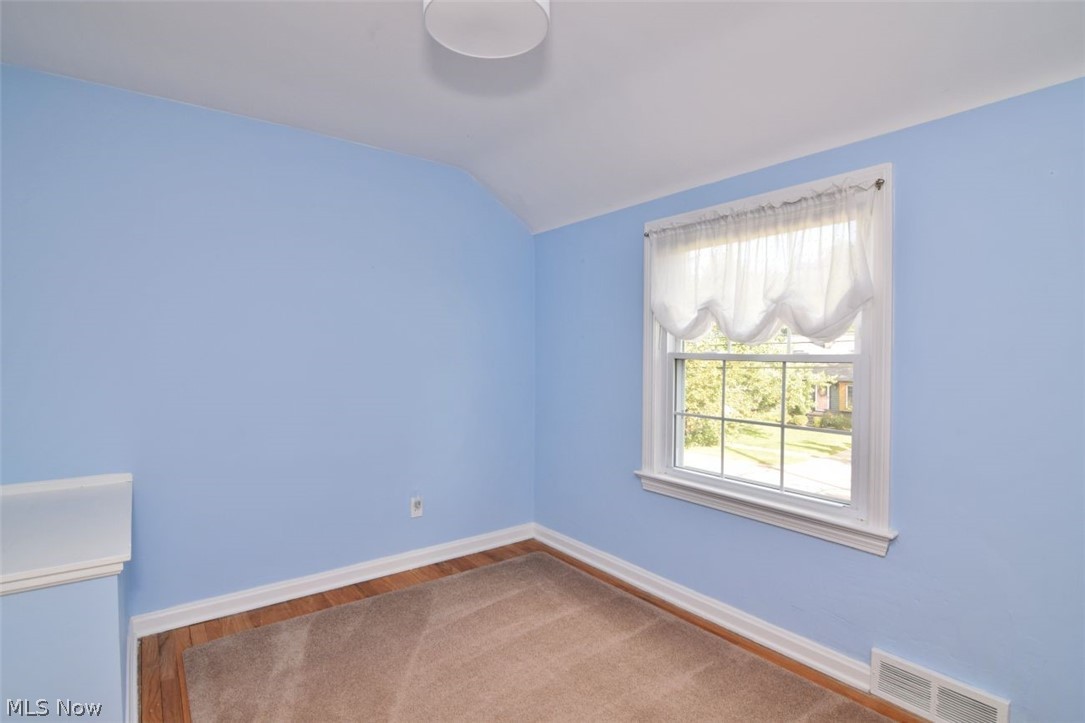 5284 Edenhurst Road Lyndhurst OH 44124